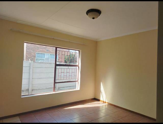 3 BEDROOM PROPERTY TO RENT IN BENDOR PARK